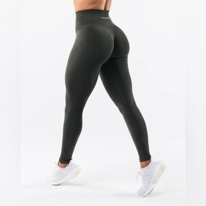 Alphalete Amplify Contour Legging